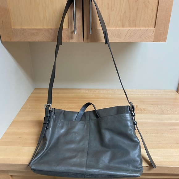 Grey and Black Leather laptop / tote bag - Picture 2 of 9